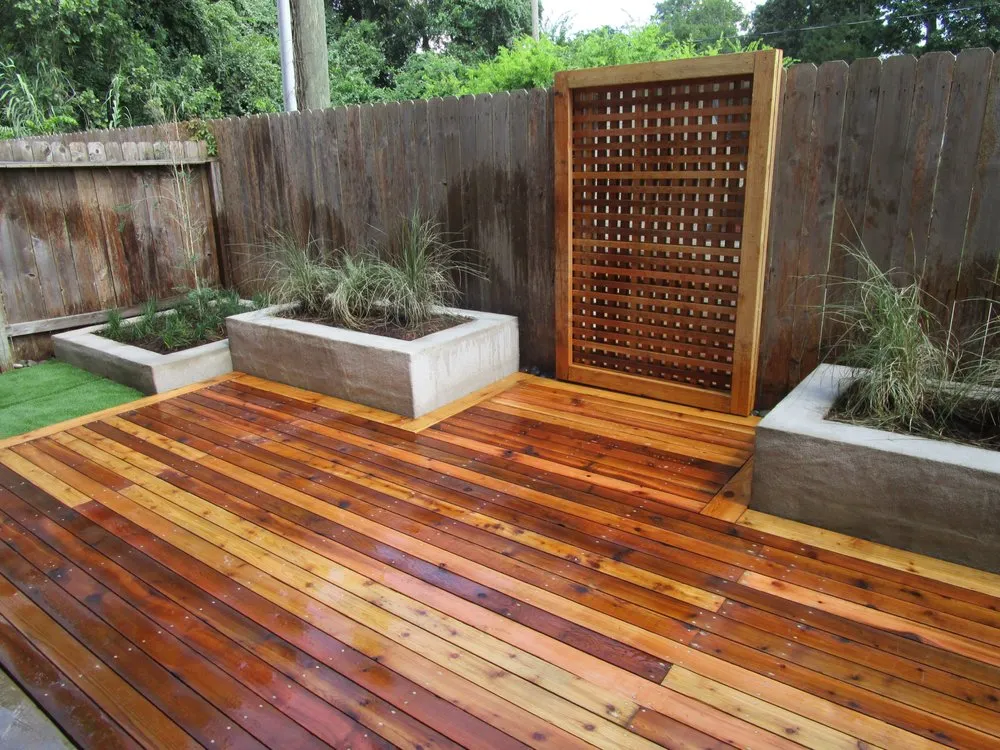 Reliable lawn mowing service for homes across Houston, TX - Ravenscourt Landscaping & Design