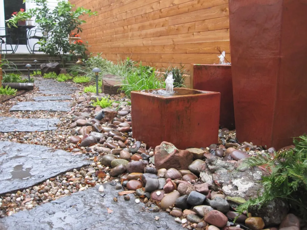 Local lawn mowing service in Houston, TX - Ravenscourt Landscaping & Design