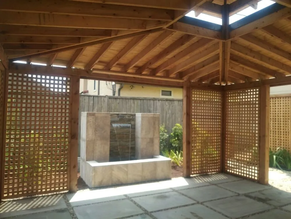 Top-rated lawn mowing service in Houston, TX by Ravenscourt Landscaping & Design