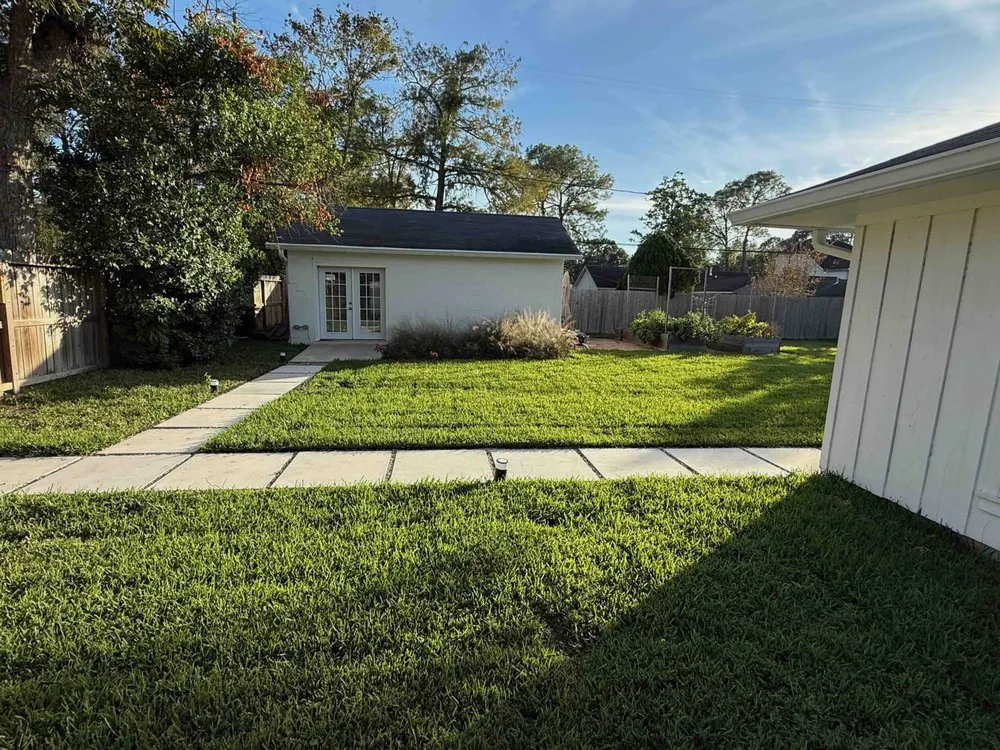 Expert lawn mowing service for beautiful yards in Houston, TX by Ravenscourt Landscaping & Design
