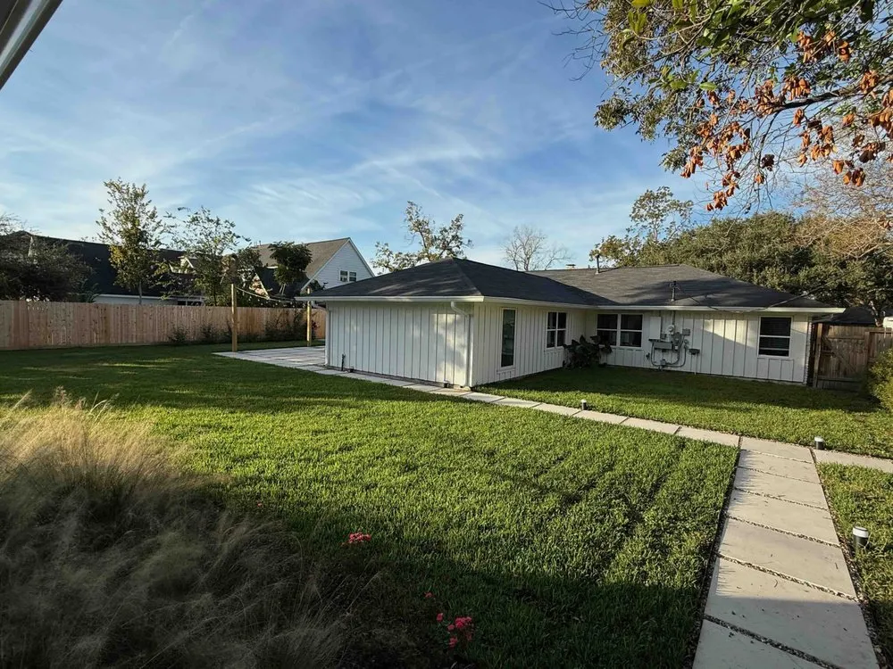 Expert lawn care service in Houston, TX by Ravenscourt Landscaping & Design