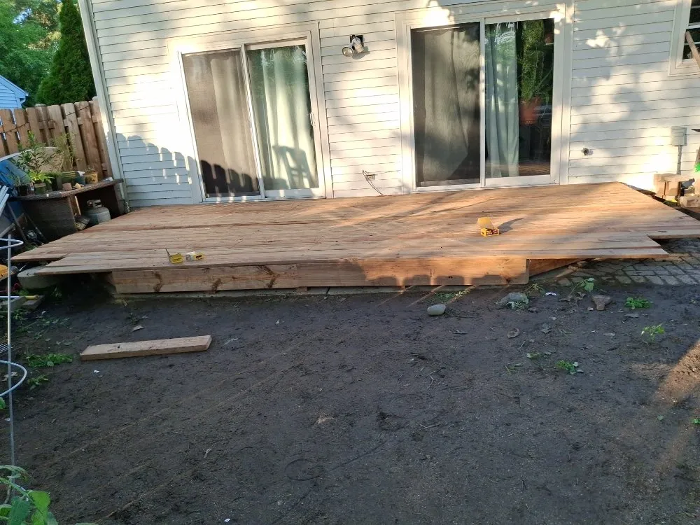 Affordable yard cleanup service for homes in Ingleside, IL by Ravines Landscaping