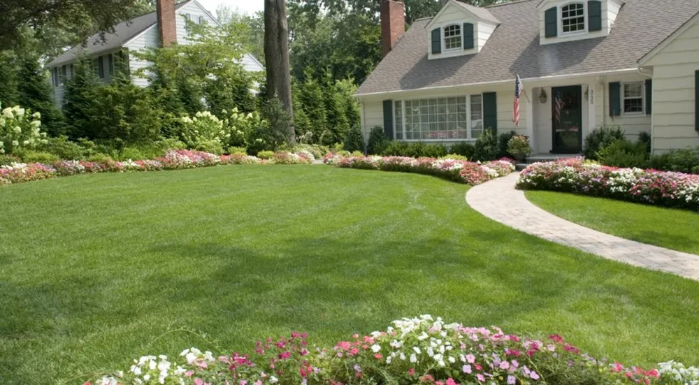 Top-rated outdoor landscaping experts serving North Billerica, MA - Rawson Landscaping