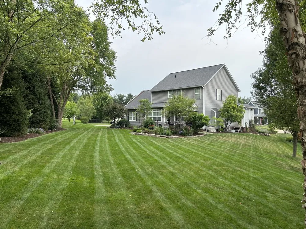 Professional garden landscaping experts serving North Canton, OH - Ray Bros Landscaping