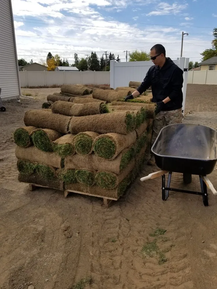 Professional residential landscaping in Mead, WA by Ray Turf Farms