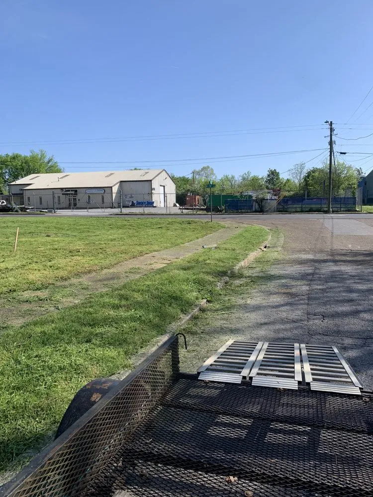 Affordable lawn care service for beautiful yards in Chattanooga, TN by RayLawn