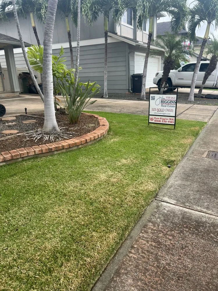 Custom lawn mowing service with custom design across Urban Honolulu, HI - Rayloise Landscaping