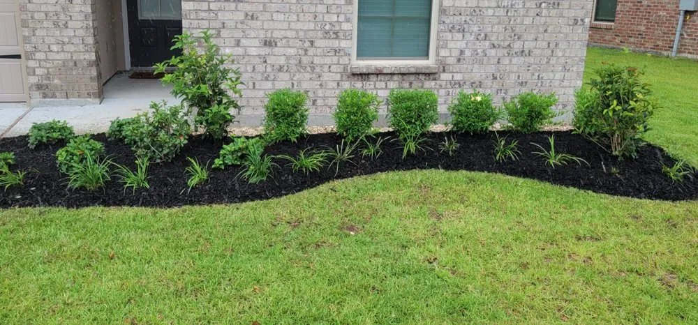 Reliable residential landscaping with custom design across Gonzales, LA - Raymond Lawn & Landscape