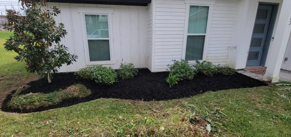 Affordable residential landscaping with custom design across Gonzales, LA - Raymond Lawn & Landscape