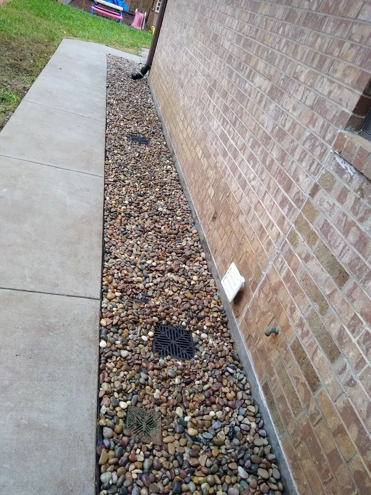 Trusted lawn care service experts serving Denton, TX - Raymond Lawn Service