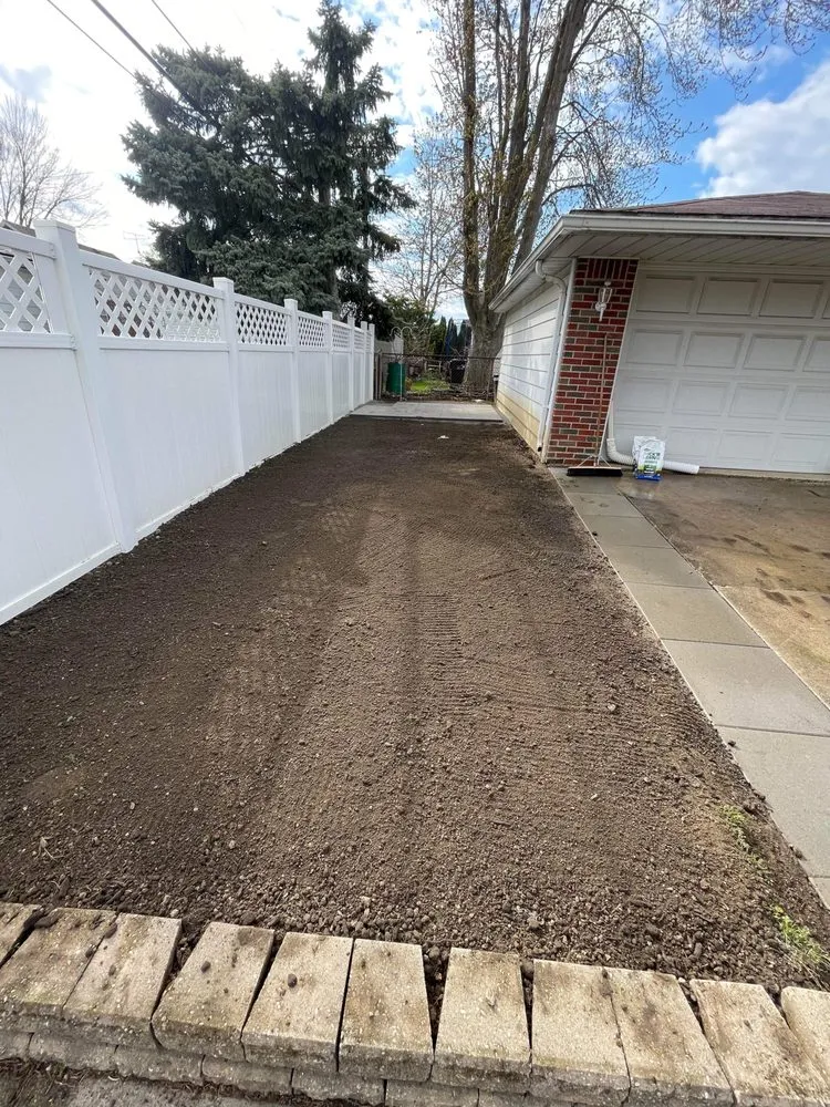 Trusted landscape design experts serving Wyandotte, MI - Raymonds Lawn Care and Maintenance