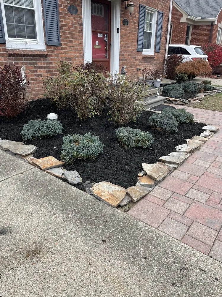 Trusted yard cleanup service experts serving Wyandotte, MI - Raymonds Lawn Care and Maintenance