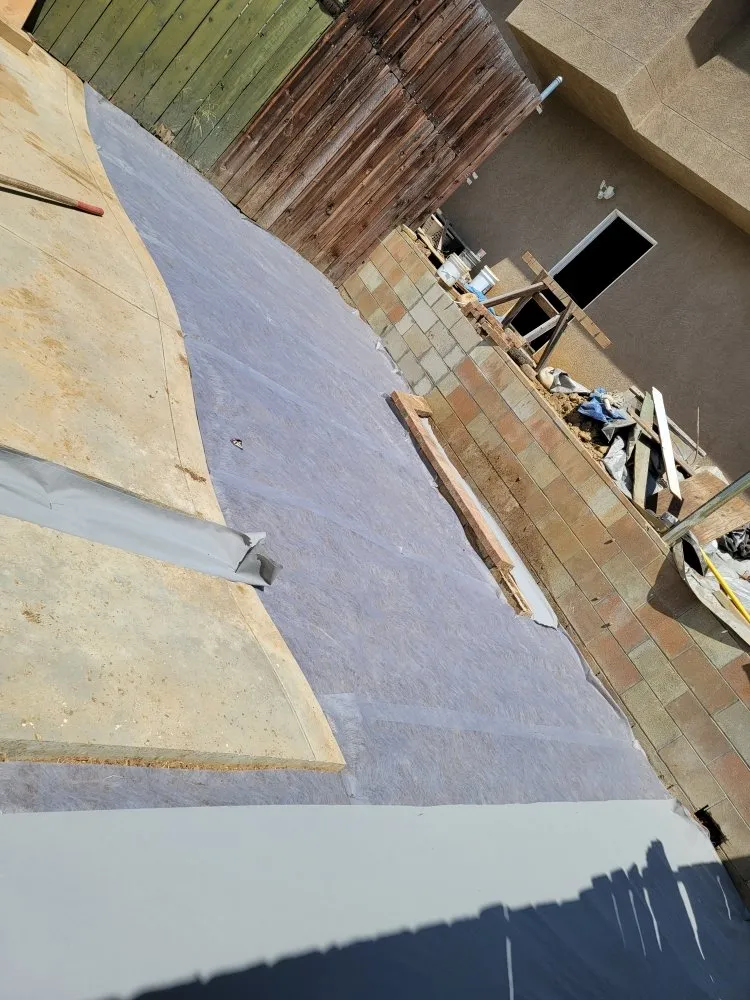 Top-rated yard cleanup service for beautiful yards across San Diego, CA - Raymundo Landscaping