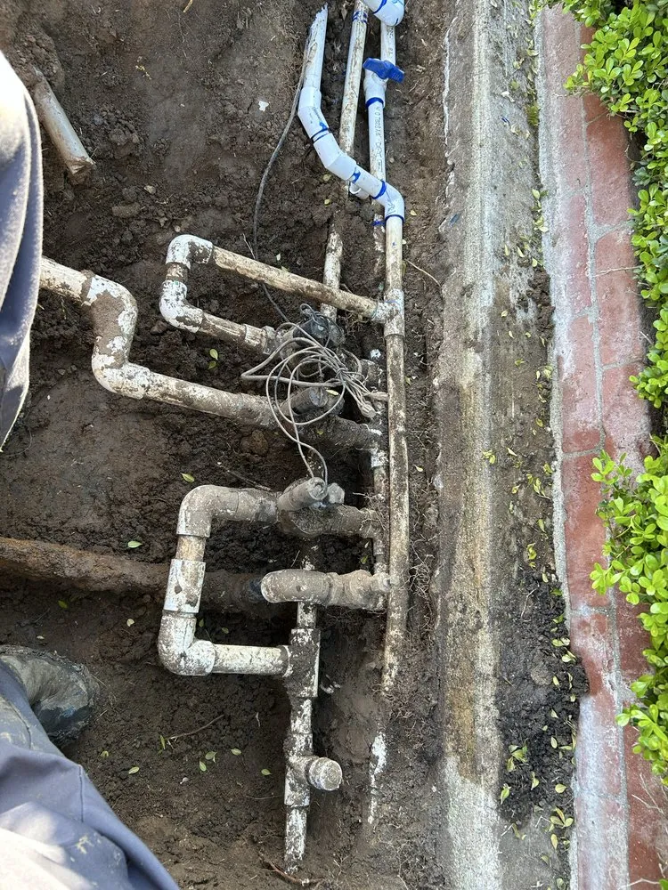 Top-rated landscaping services in Bakersfield, CA - Raymundo’s Gardening Services