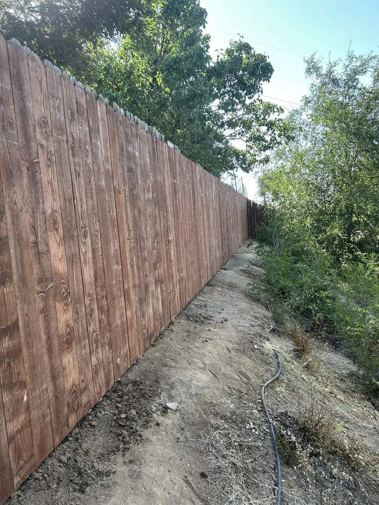 Expert landscaping services in Bakersfield, CA - Raymundo’s Gardening Services