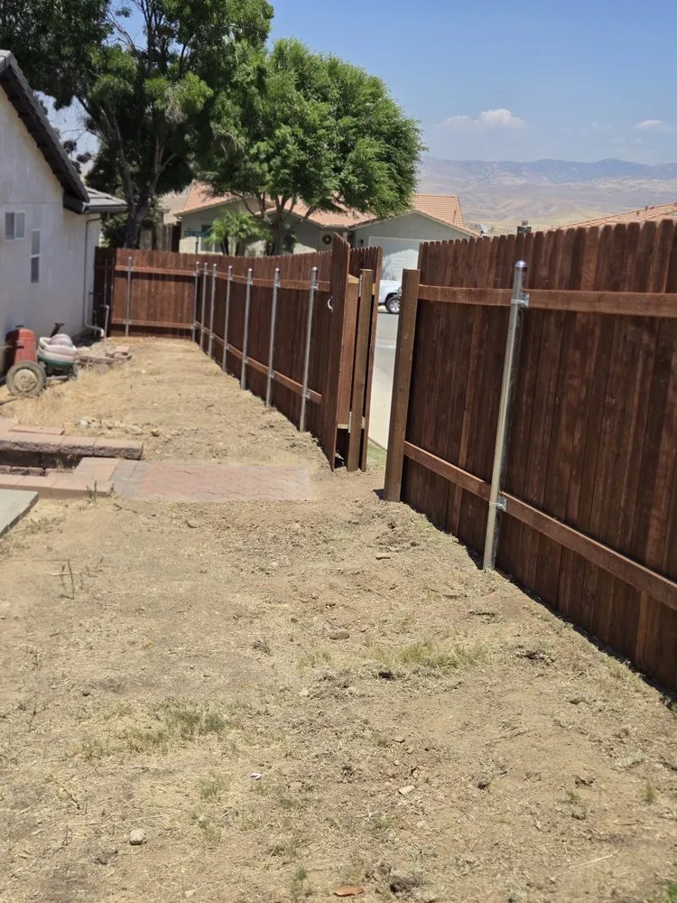 Expert garden landscaping experts serving Bakersfield, CA - Raymundo’s Gardening Services