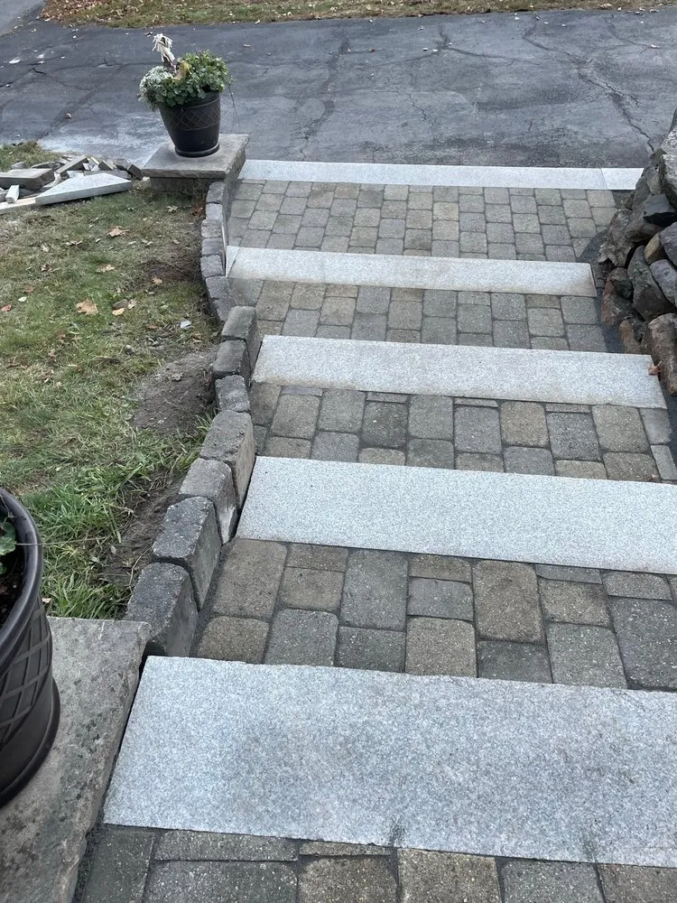 Top-rated landscaping services in Tewksbury, MA by Rayner Enterprises