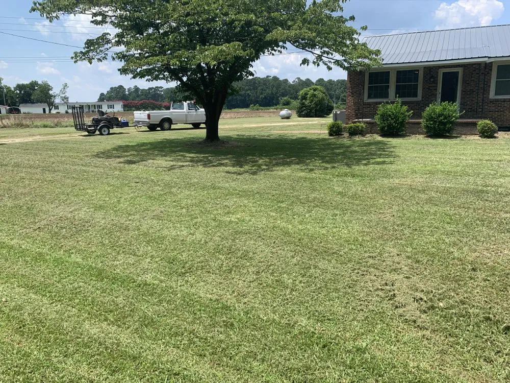 Custom lawn mowing service experts serving Goldsboro, NC - Raynor Lawn Care and Pressure Washing