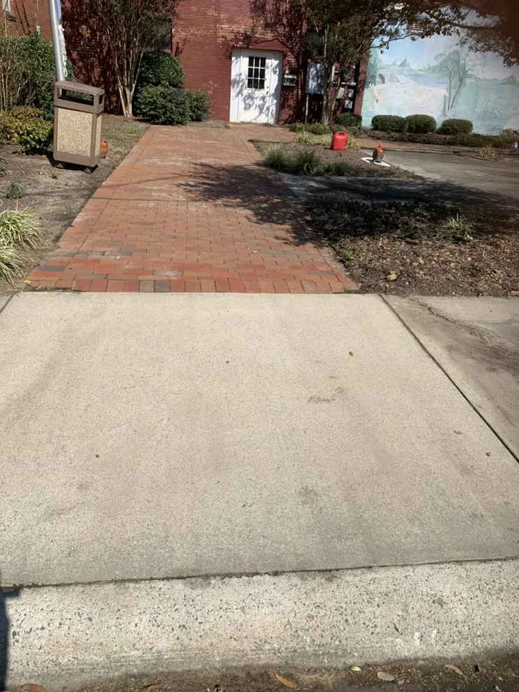 Trusted landscaping services in Goldsboro, NC - Raynor Lawn Care and Pressure Washing