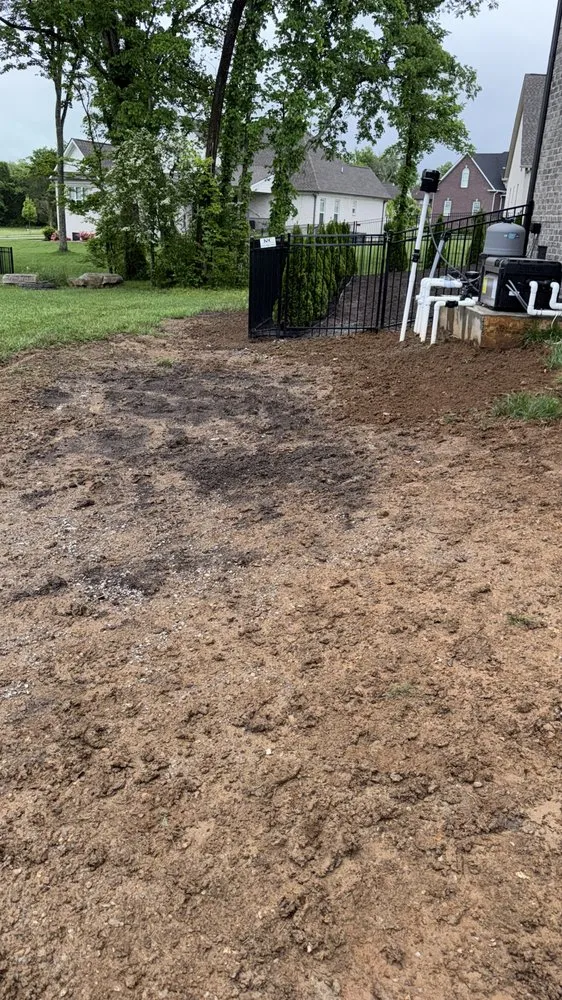 Affordable lawn care service experts serving Nashville, TN - Rayo Landscaping