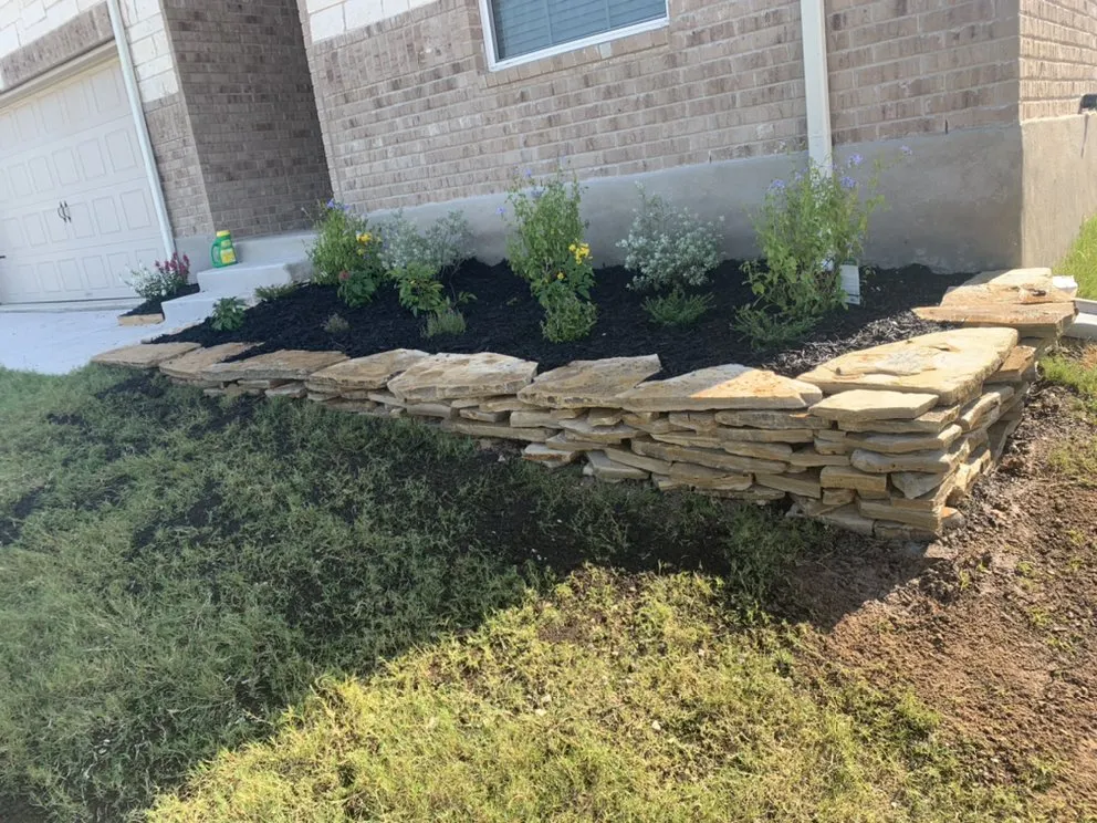 Trusted outdoor landscaping experts serving Dale, TX - Rayon Landscaping