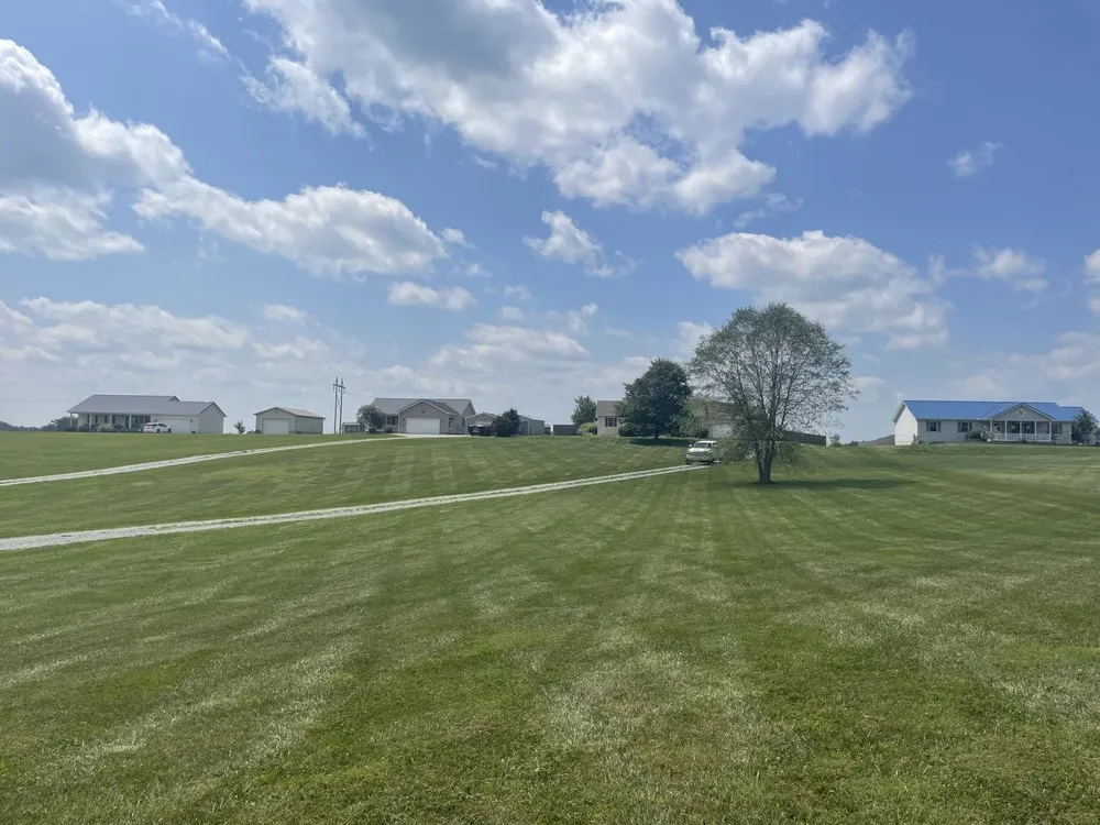 Trusted yard cleanup service experts serving Greenfield, OH - Raypole's Mowing