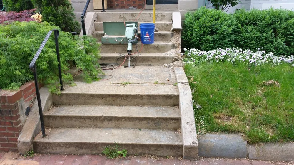 Reliable yard maintenance for residential properties in Capitol Heights, MD by Ray's Concrete Masonry & Landscaping