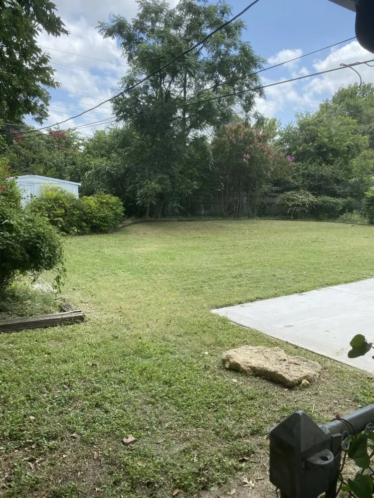 Expert garden landscaping in Dallas, TX - Rays Contracting