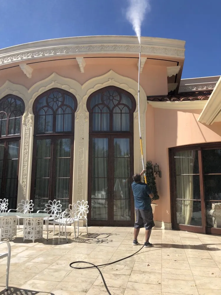 Reliable yard cleanup service for homes in Redwood City, CA by Ray’s Gardening Service