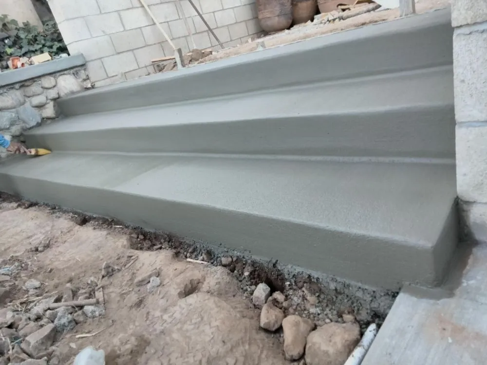 Custom lawn care service for year-round maintenance across Pasadena, CA - Ray's Landscape & Garden Service