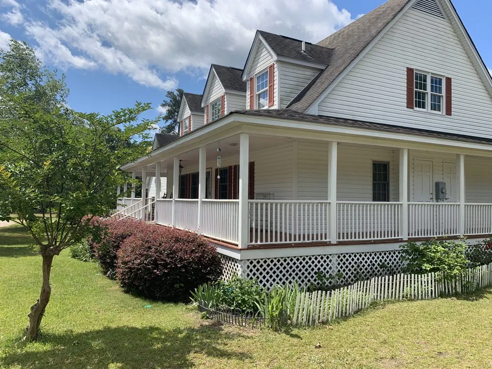 Top-rated yard maintenance experts serving Winnsboro, SC - Rays lawn care and pressure washing