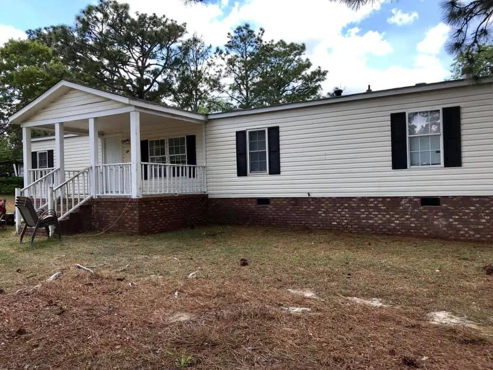 Affordable garden landscaping in Winnsboro, SC by Rays lawn care and pressure washing