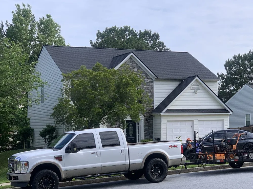 Professional yard maintenance in Hampton, GA by Ray's Lawn Care