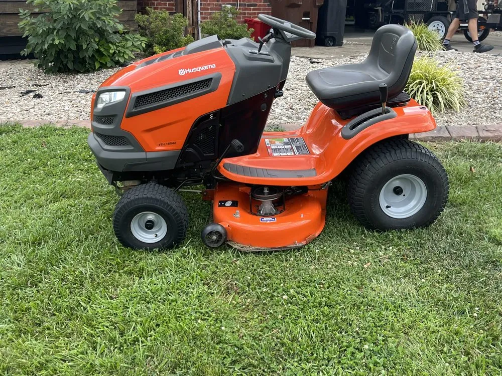 Expert outdoor landscaping in Louisville, KY - Rays Lawn Care