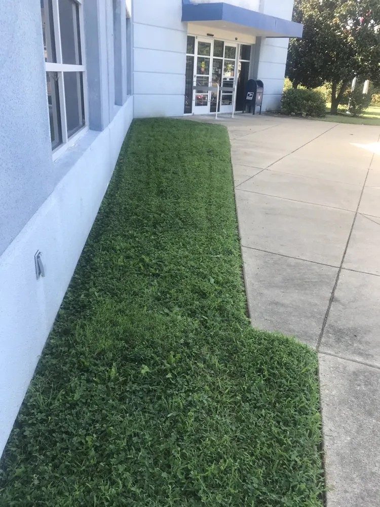 Professional outdoor landscaping in Lexington Park, MD - Ray’s Lawncare and Landscape Service