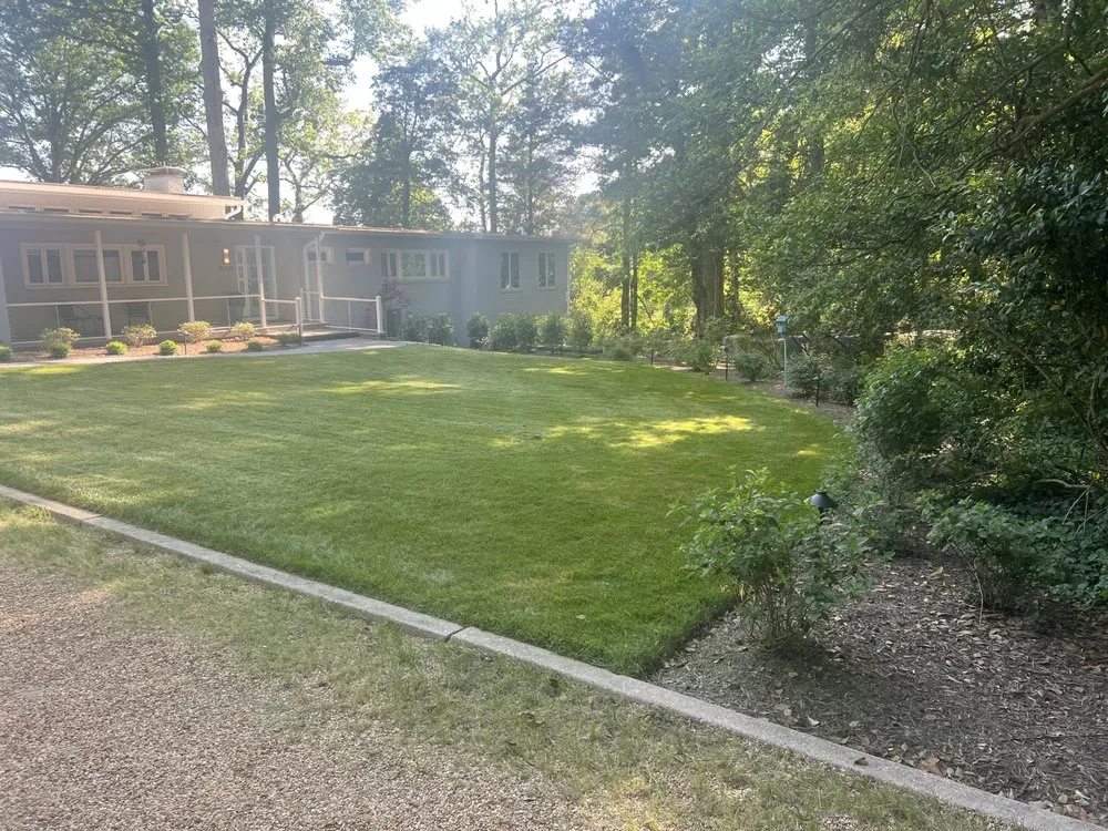Custom lawn mowing service experts serving Lexington Park, MD - Ray’s Lawncare and Landscape Service