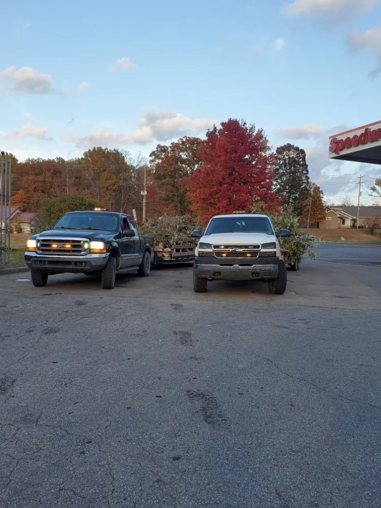 Trusted lawn mowing service experts serving Bloomington, IN - Ray's Lawncare/tree Service