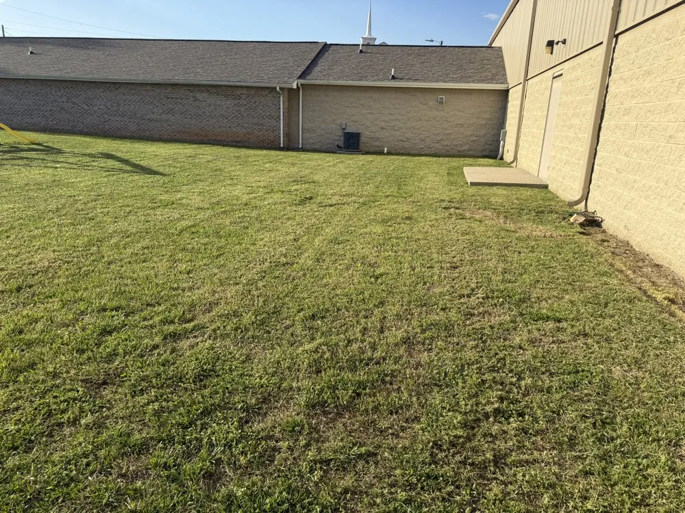 Local lawn mowing service experts serving Dandridge, TN - Ray’s Mowing and Landscaping