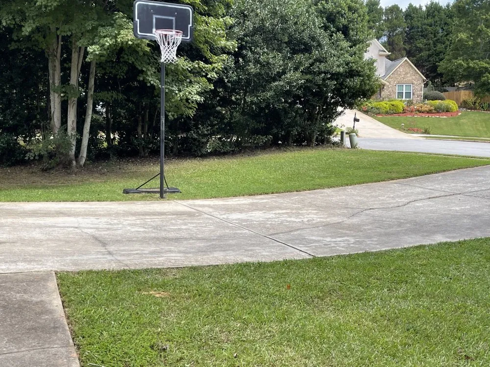 Top-rated landscape installation experts serving Stockbridge, GA - Razor Cutz Yard Barber