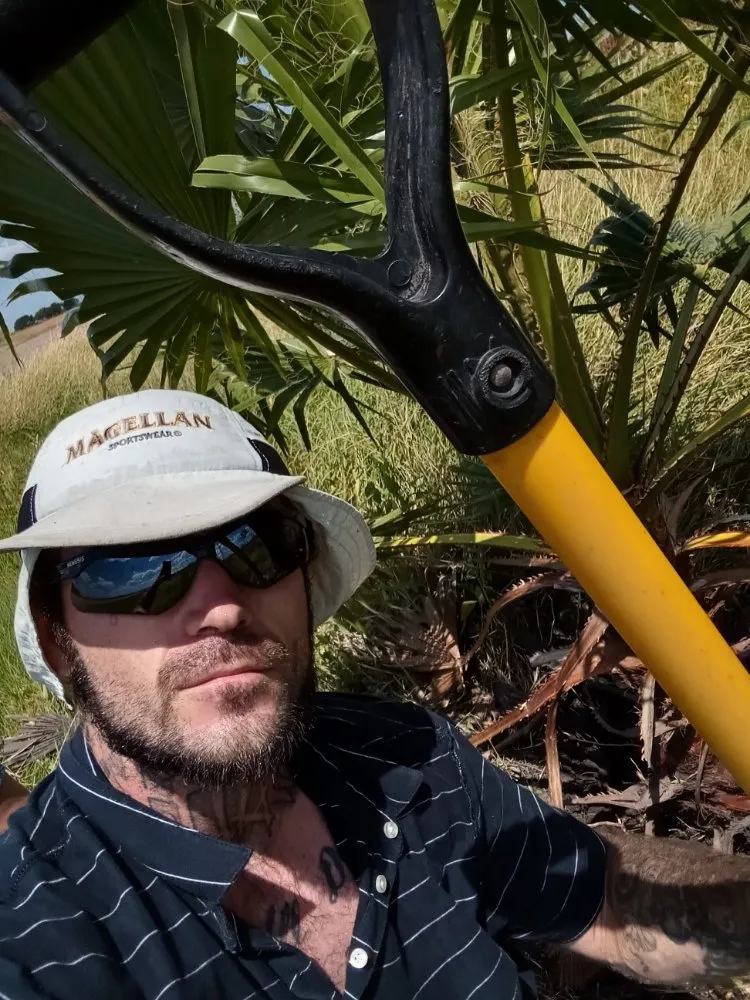 Expert landscaping services with custom design in Robstown, TX by Razor Sharp Lawncare and Services