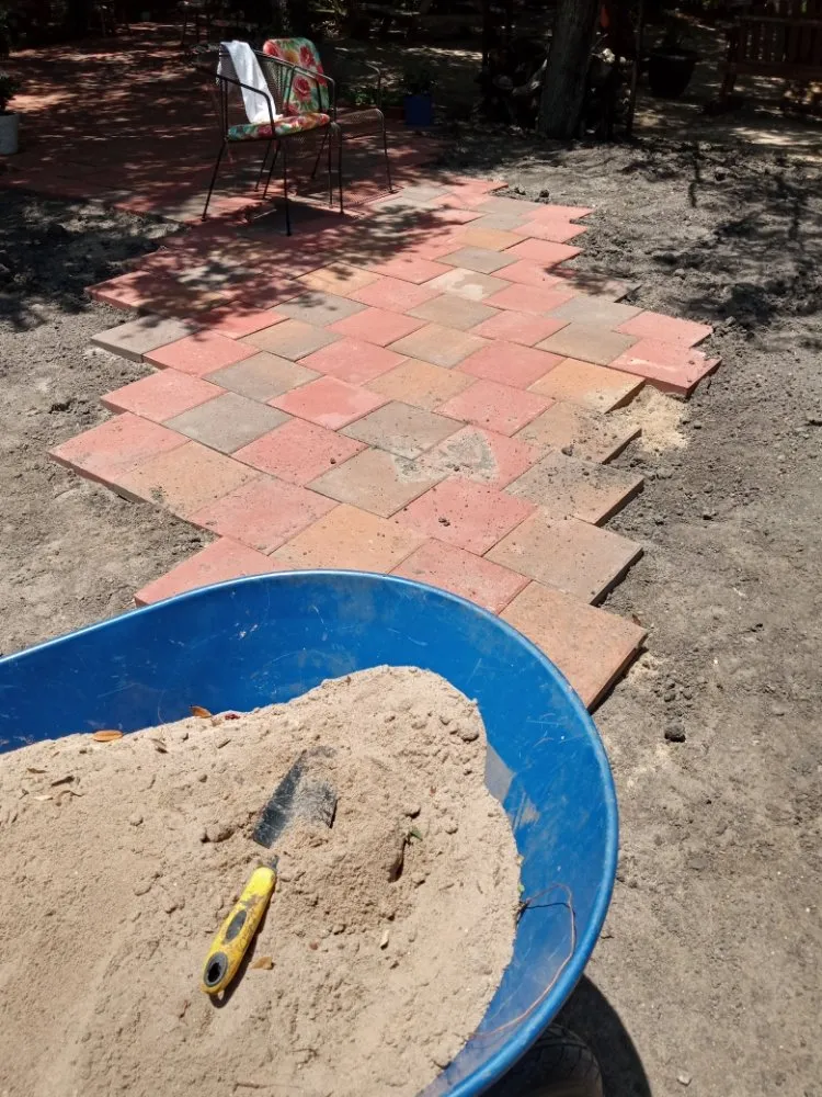 Professional yard maintenance in Robstown, TX - Razor Sharp Lawncare and Services