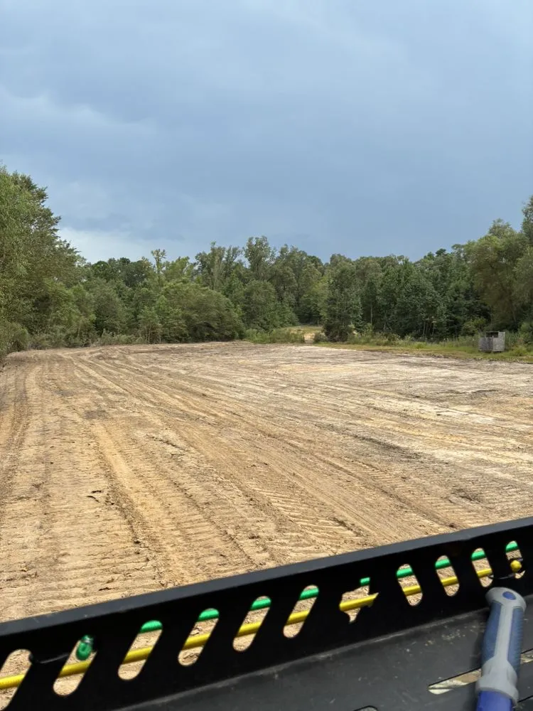 Expert yard cleanup service for beautiful yards in Buffalo, TX by Razorline Concrete & Land Services