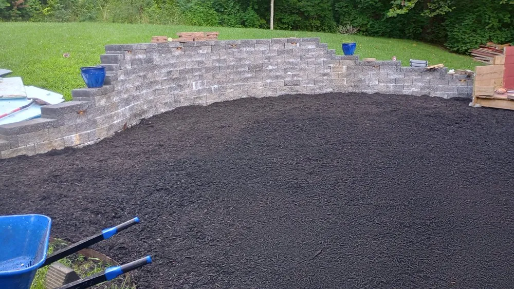 Reliable landscape design in Rolla, MO - Razor's Edge Construction