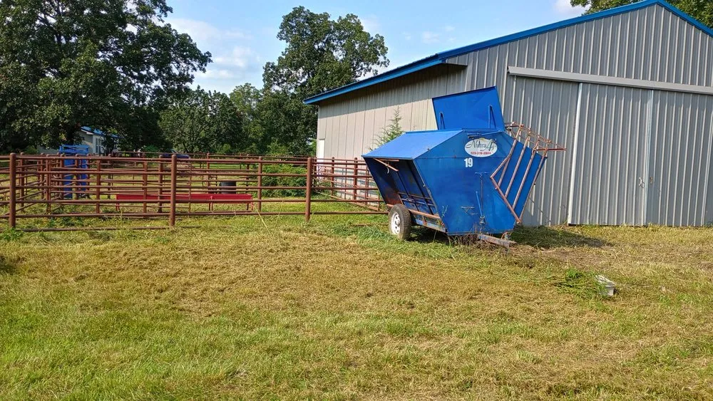 Trusted landscape installation for residential properties across Rolla, MO - Razor's Edge Construction