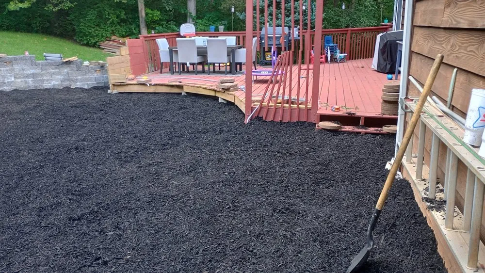 Expert landscape installation experts serving Rolla, MO - Razor's Edge Construction