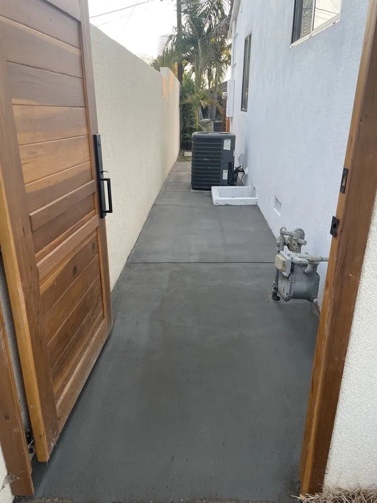 Top-rated landscaping services for year-round maintenance in Baldwin Park, CA by Razos Landscape & Maintenance