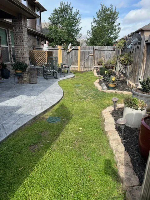 Custom outdoor landscaping experts serving Houston, TX - Razo’s Lawn & Landscaping