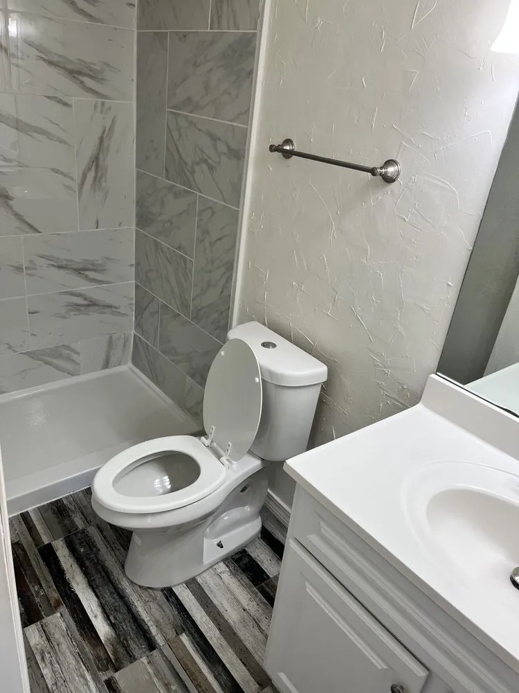 Top-rated lawn care service near you across Midwest City, OK - RB Detail Solutions