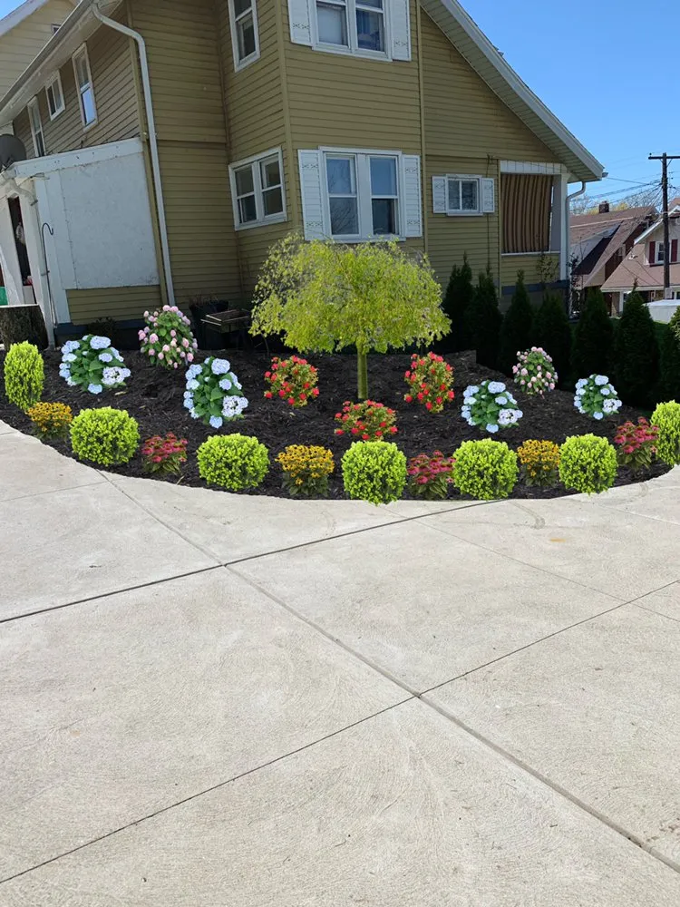 Local lawn care service for homes in Erie, PA by RB Landscape & Landcare