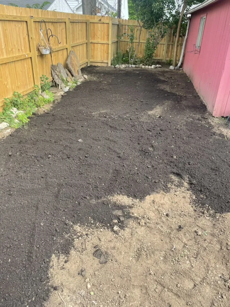 Expert yard maintenance in Southgate, MI - R&B Landscaping and Snow Removal